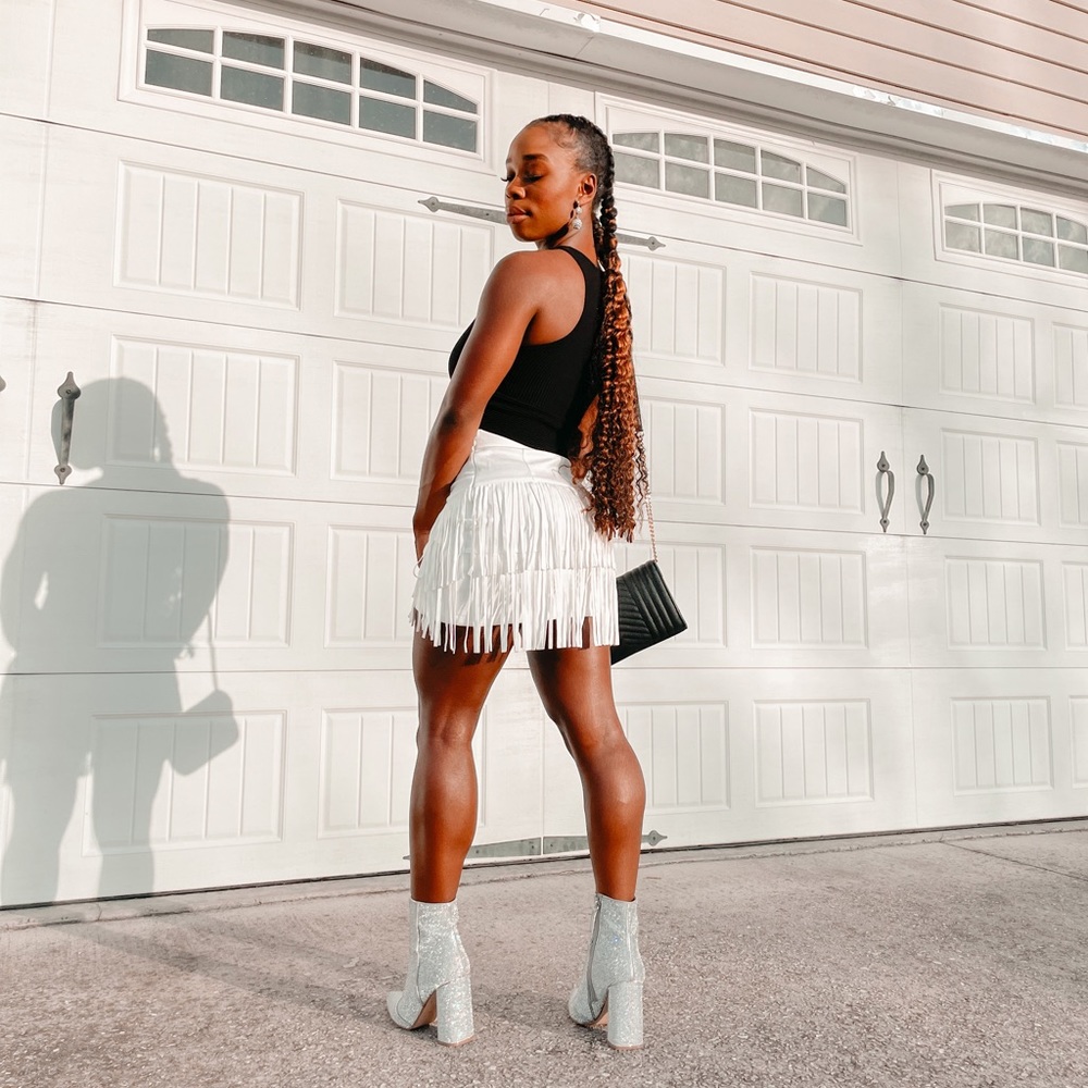 Meet your Posher, Jenaya